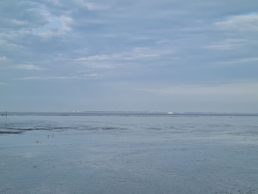 Weitblick übers Wattenmeer. In der Ferna Norderney