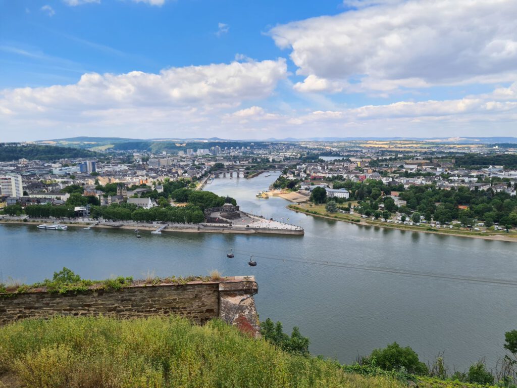 Von Festung Ehrenbreitstein Blick auf Rhein, Mosel und Koblenz