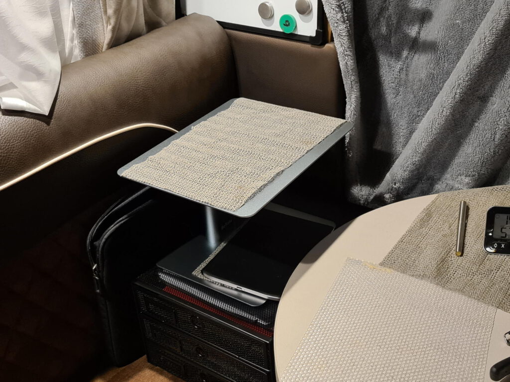 Stauraum an der Sitzecke