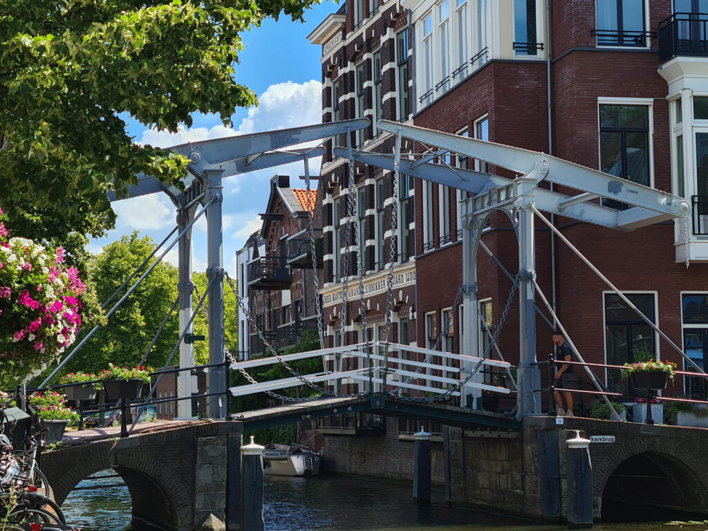 Zugbrücke "Kerkbrug" in Leiden