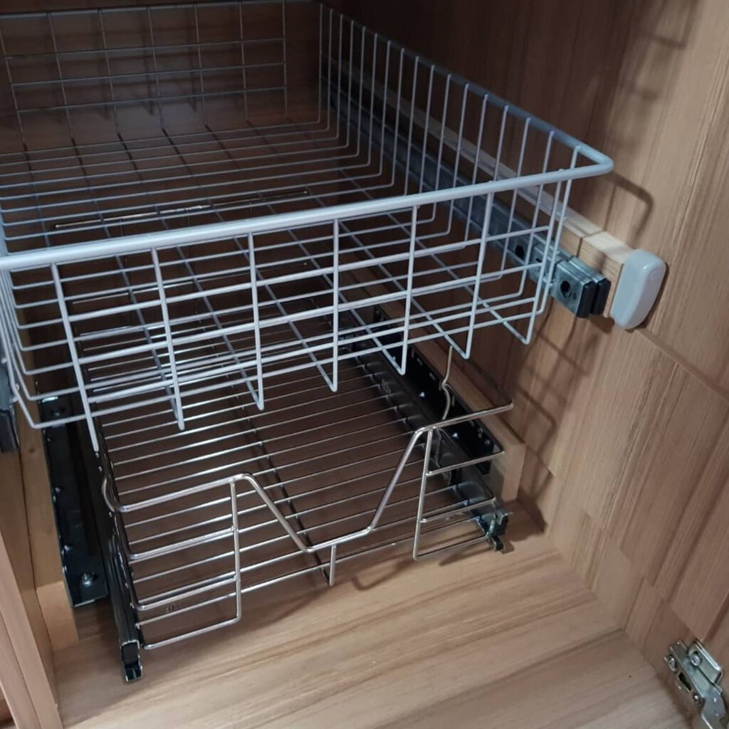 Zusätzlich Schublade im Wohnmobil