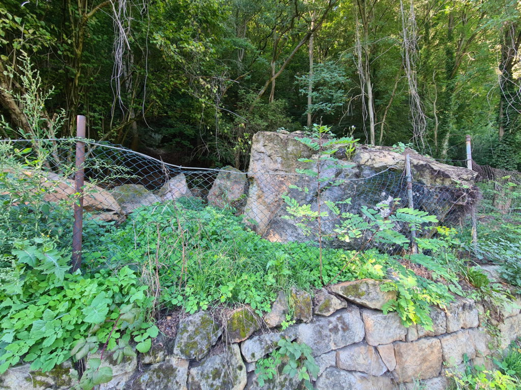 abgefallenes Felsstück