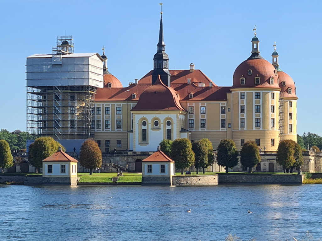 Schloss Moritzburg mit eingerüstetemBackturm